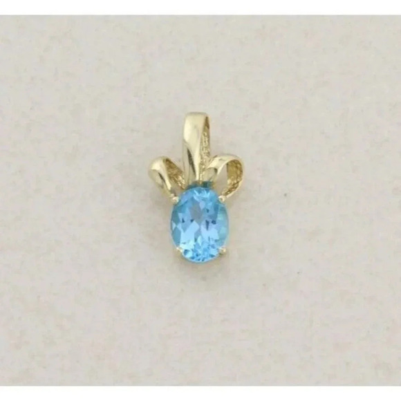 Unbranded Jewelry - Pendant Only 10k Yellow Gold Natural Blue Topaz Pendant